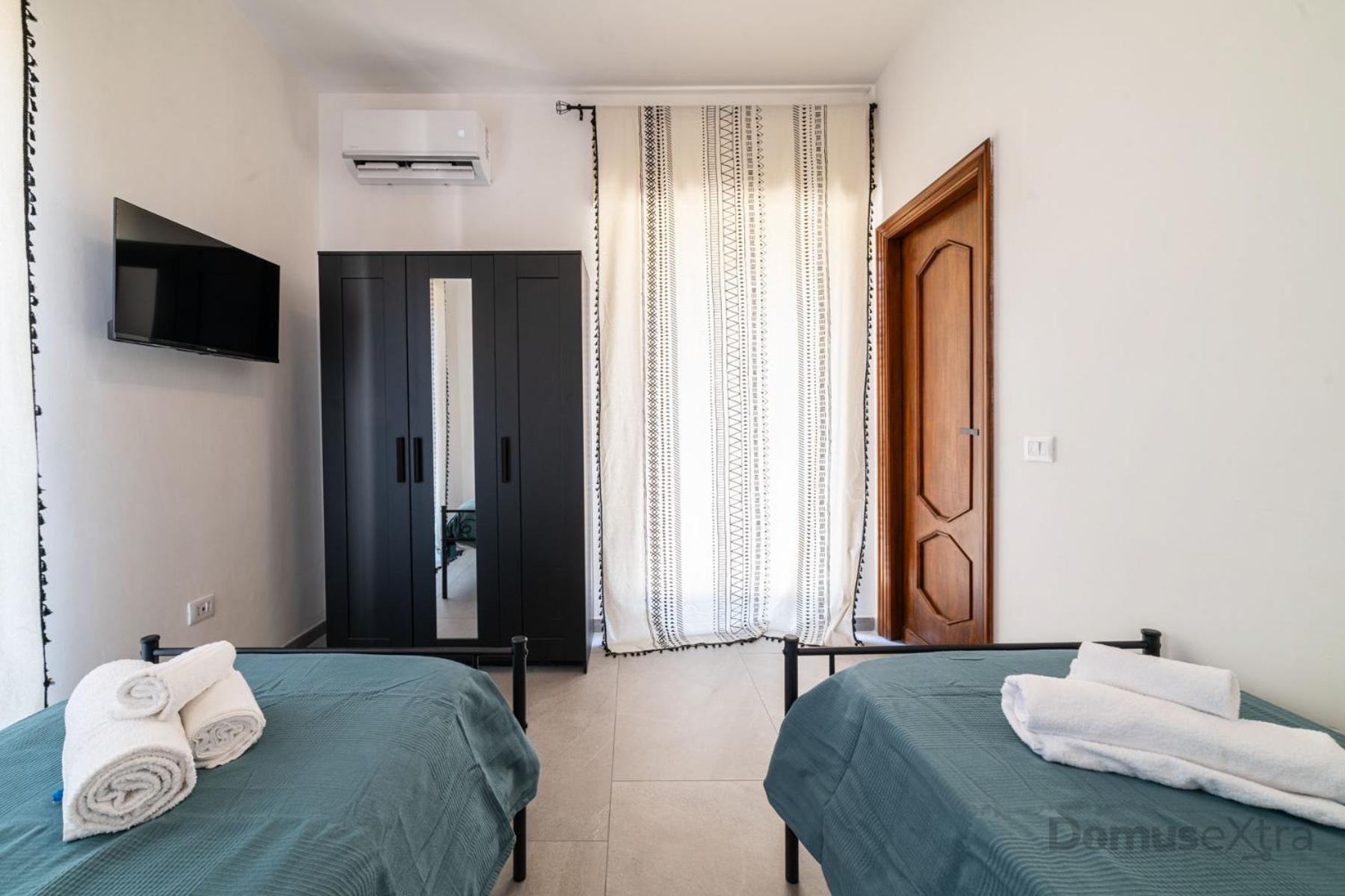 Clara Domus By Domusextra Apartment Naples Exterior photo